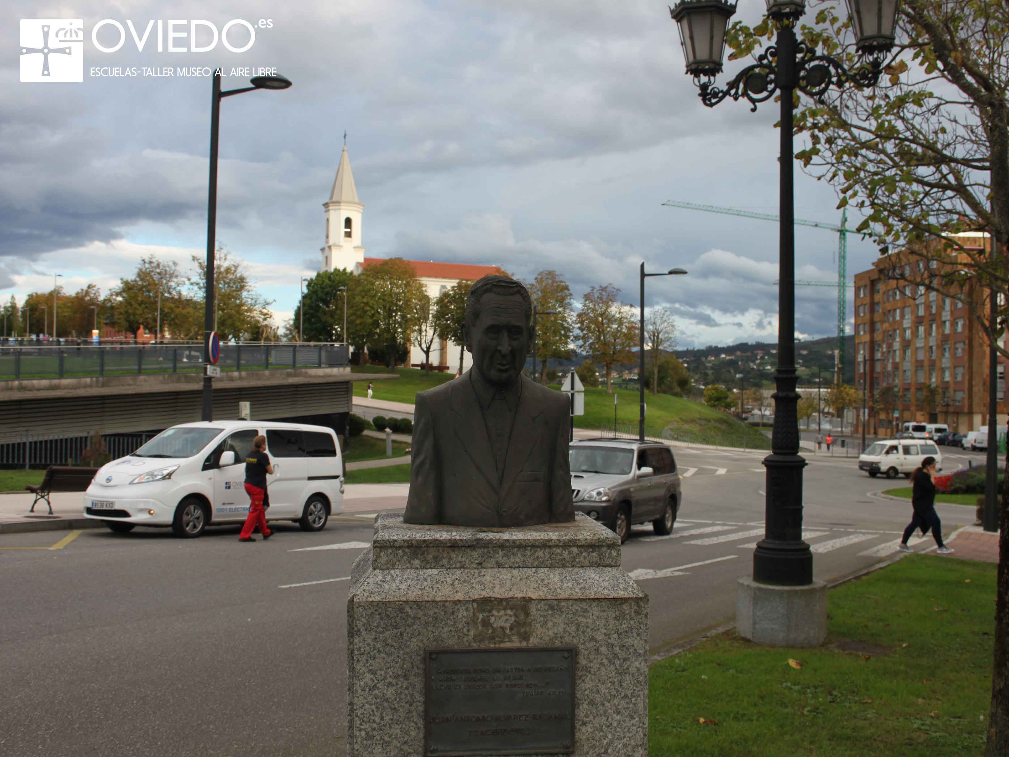 Escultura Busto de Juan Antonio Álvarez Rabanal
